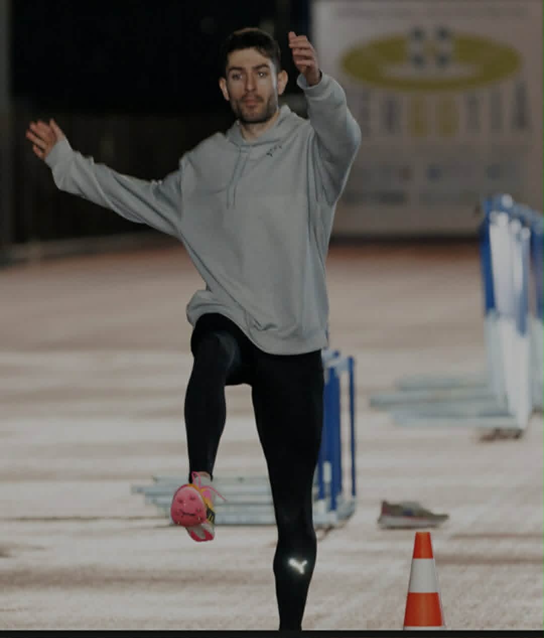 tentoglou warm up